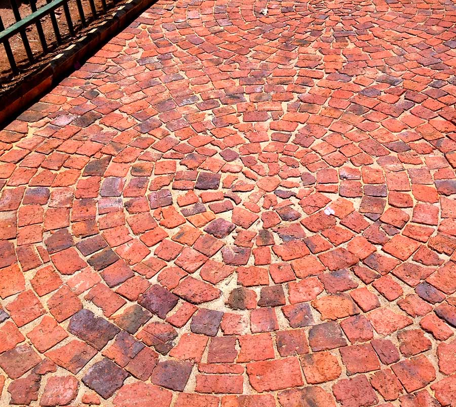 Clay Cobble Paving